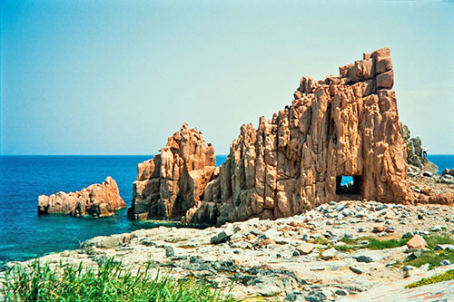 die roten Klippen von Arbatax