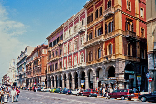 Cagliari, Via Roma