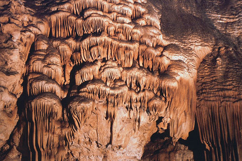 Tropfsteine in der Grotta su marmuri