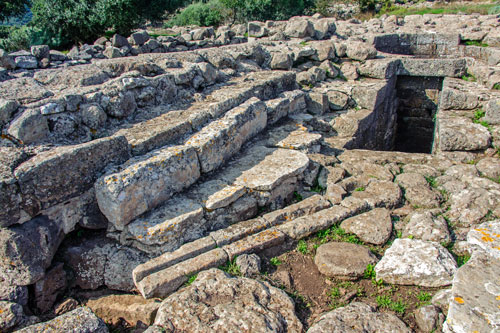 Santa Vittoria, Brunnenheilgtum